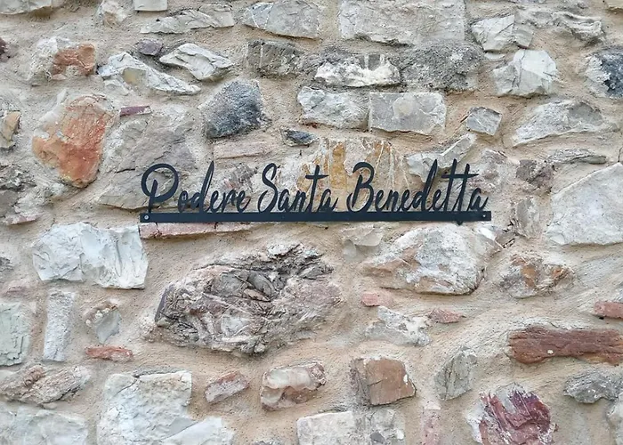 Podere Santa Benedetta Affittacamere Ribolla